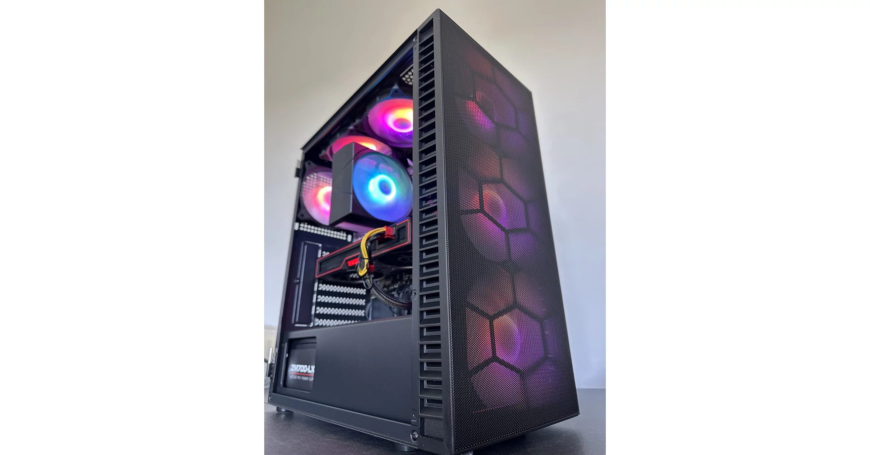 GAMER PC - RX 6700 XT 12GB - AMD Ryzen 7 5800X - 32GB DDR4 - 500GB SSD