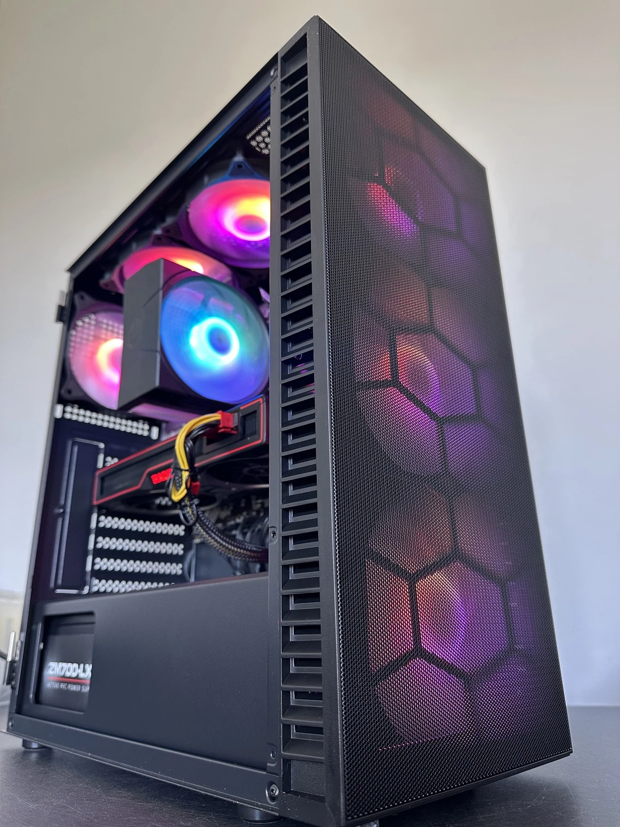 GAMER PC - RX 6700 XT 12GB - AMD Ryzen 7 5800X - 32GB DDR4 - 500GB SSD